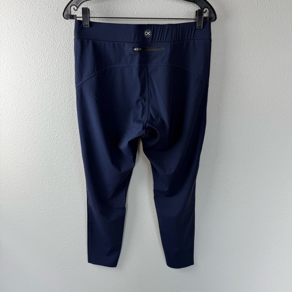 NWOT Outerknown OK Active Navy ECONYL® Nylon 7/8 Legging Outdoor Women’s Large - Picture 5 of 9
